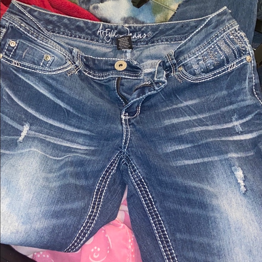 COPY - Cute slightly ripped blue jeans